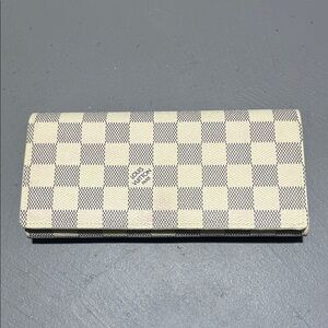 Tri-Fold Patterned Leather Wallet